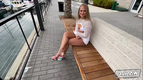 BJRAW Harley King da una gran mamada