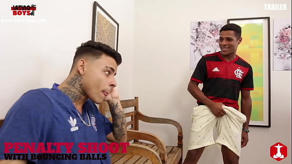 Elfmeterschießen mit springenden Bällen Trailer