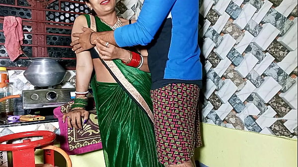 Sexy Amateur-Teenager gibt an