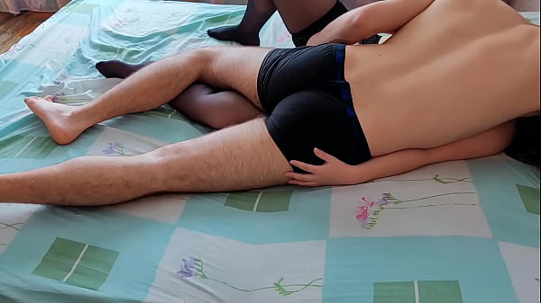 Se corre fuerte y pide más orgasmos en su coño - Luxury Orgasm
