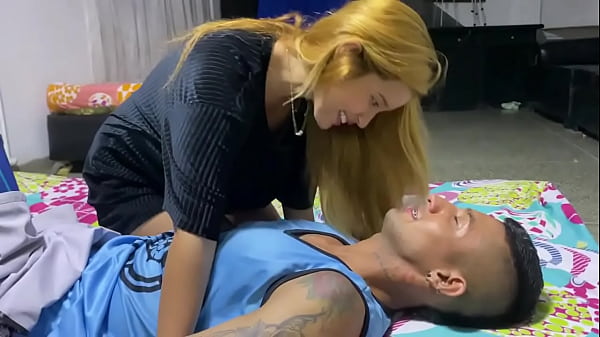 MY STEPBROTHER EXERCISES AND WARS ME UP AND I AM LOOKING FOR A WAY FOR HIM TO FUCK MY PINK PUSSY