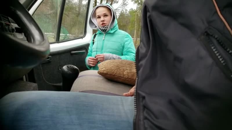 The truck driver picked up a slut for 1000 rubles and gave her a young prostitute in the mouth