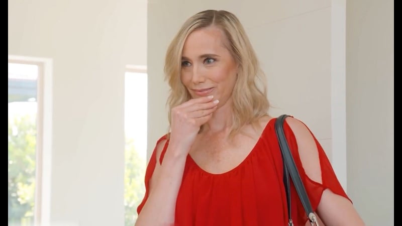 Porno ella tiene 48 años, una tía adulta se mostró tímida al principio con el chico, y luego se apresuró a tener sexo porno con la madura madura lilly james.