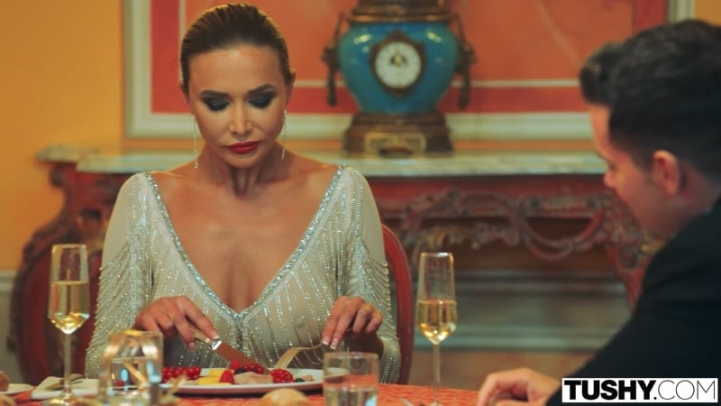 Venera maxima (polina maxim, polina maxima bon appétit) [2022, anal, gros seins, bubble butt, double pénétration (porno), 1080p]